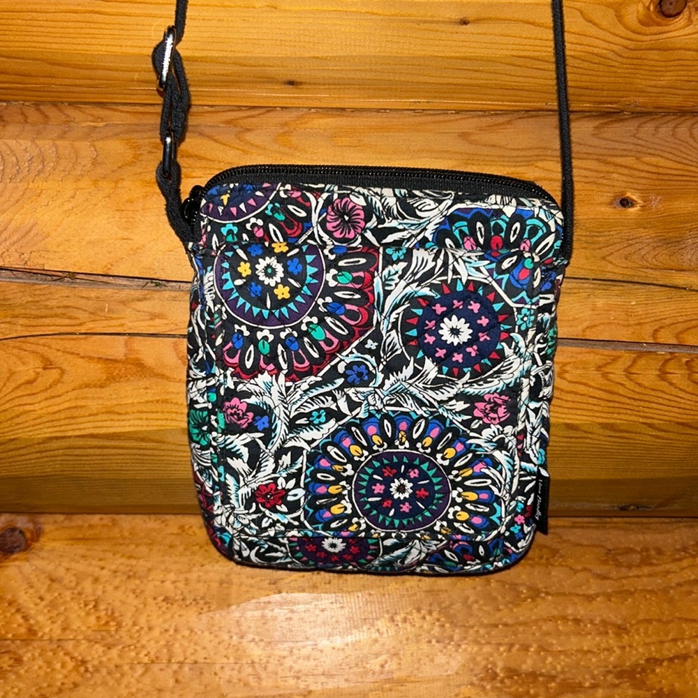 Vera Bradley EUC Crossbody Bag in a Mosaic Floral Print